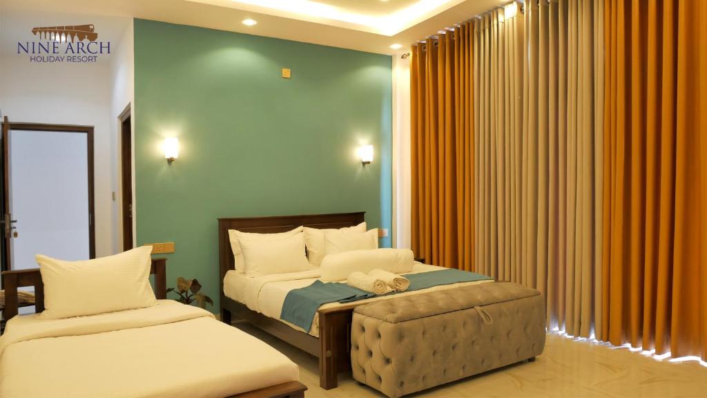 Luxury Triple Room - 28 m²  at Nine Arch Holiday Resort Ella 