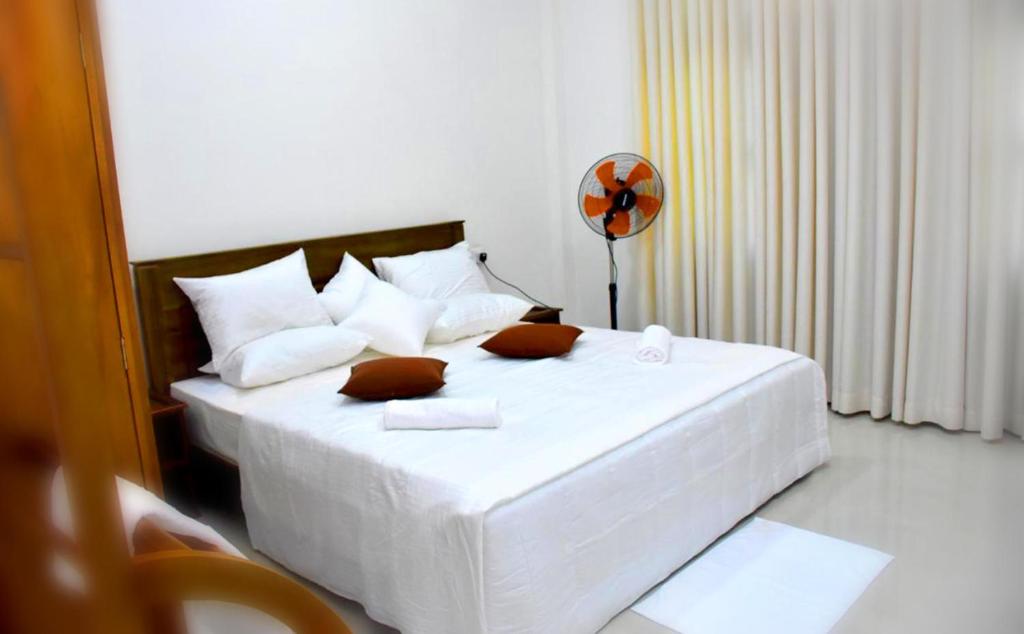 Deluxe Double Room accommodation at Nine Arch Holiday Resort Ella