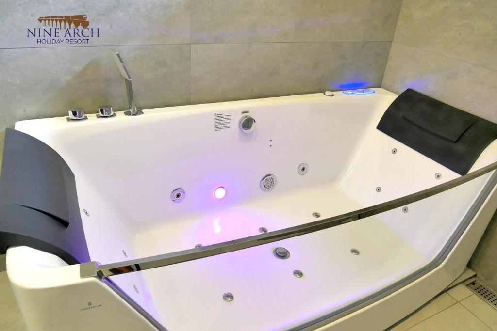 Superior Triple Room - Nine Arch Holiday Resort Ella
