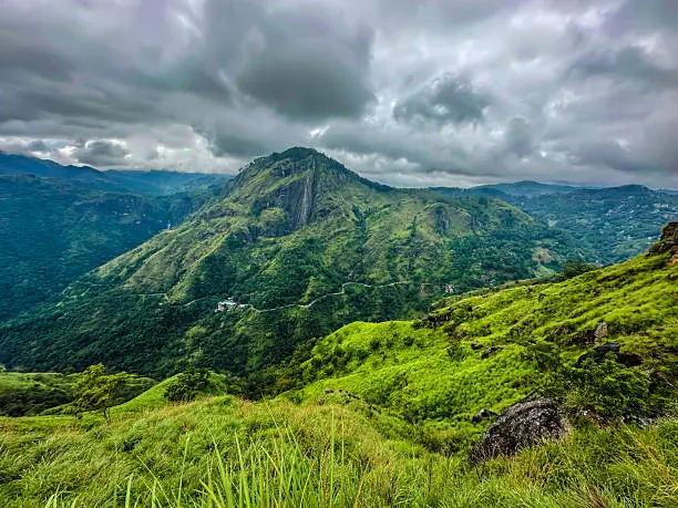 LITTLE ADAM'S PEAK tourist attraction near Nine Arch Holiday Resort Ella
